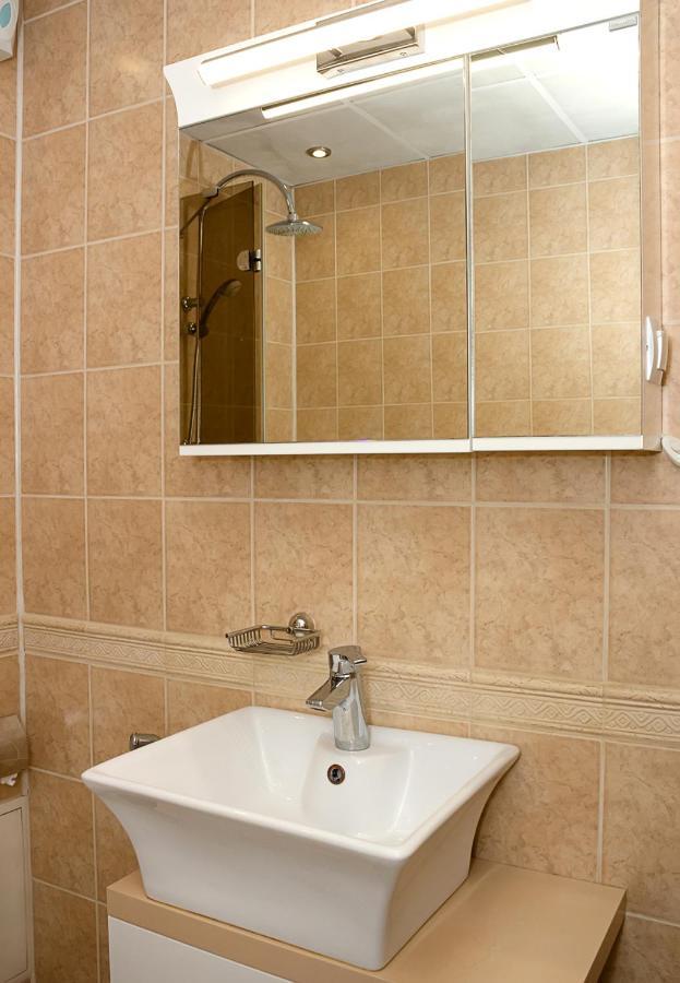 Cozy 1Bd Apartment With Free Parking In The Area By Flat Mаnager Варна Екстериор снимка